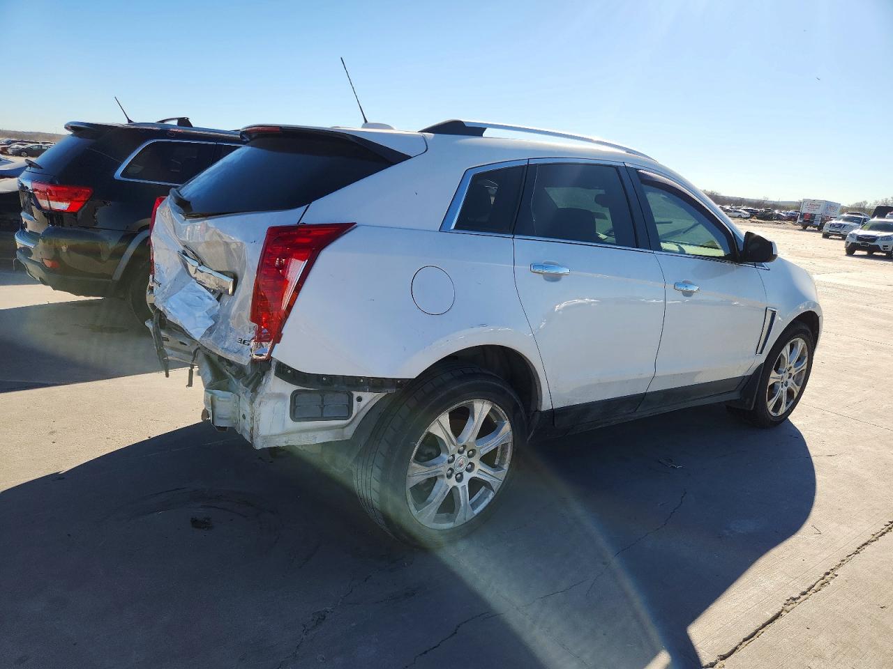 2016 CADILLAC SRX photo 3