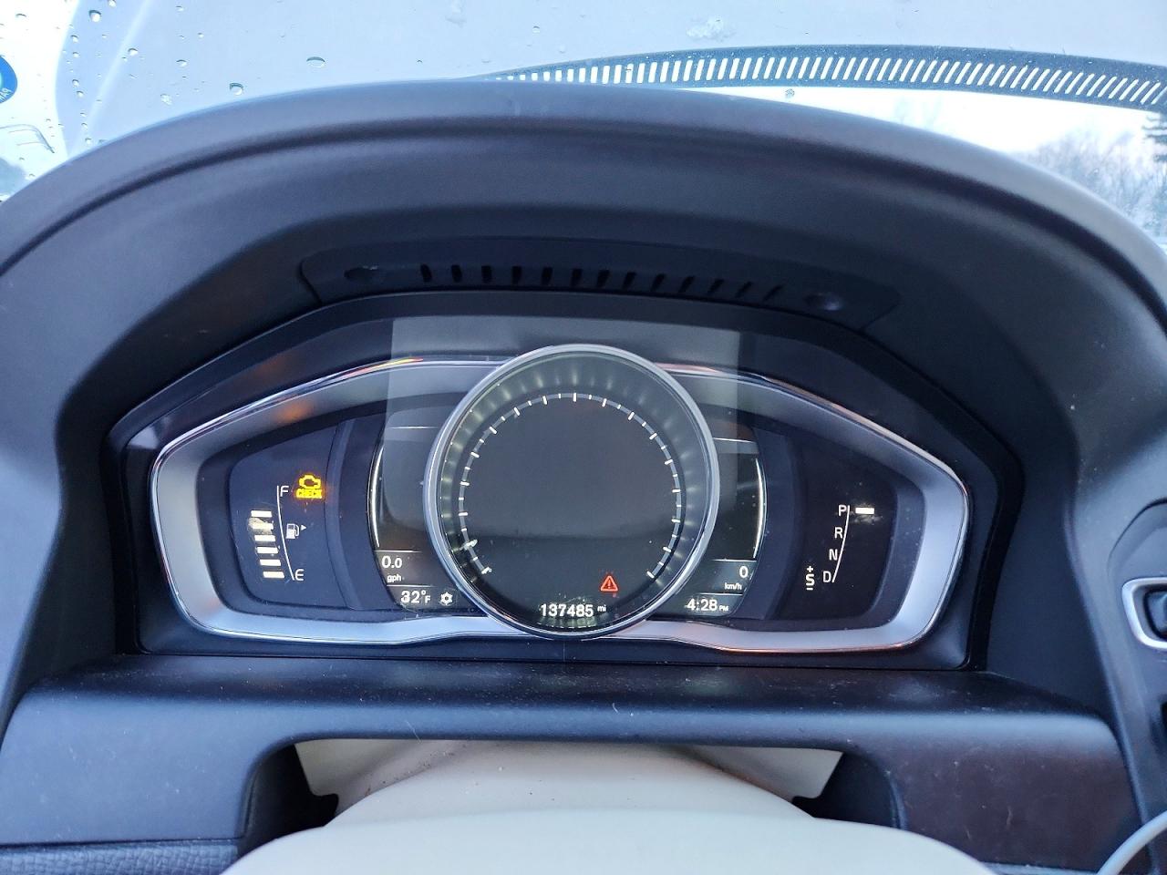 2015 VOLVO XC60 T6 PREMIER photo 9