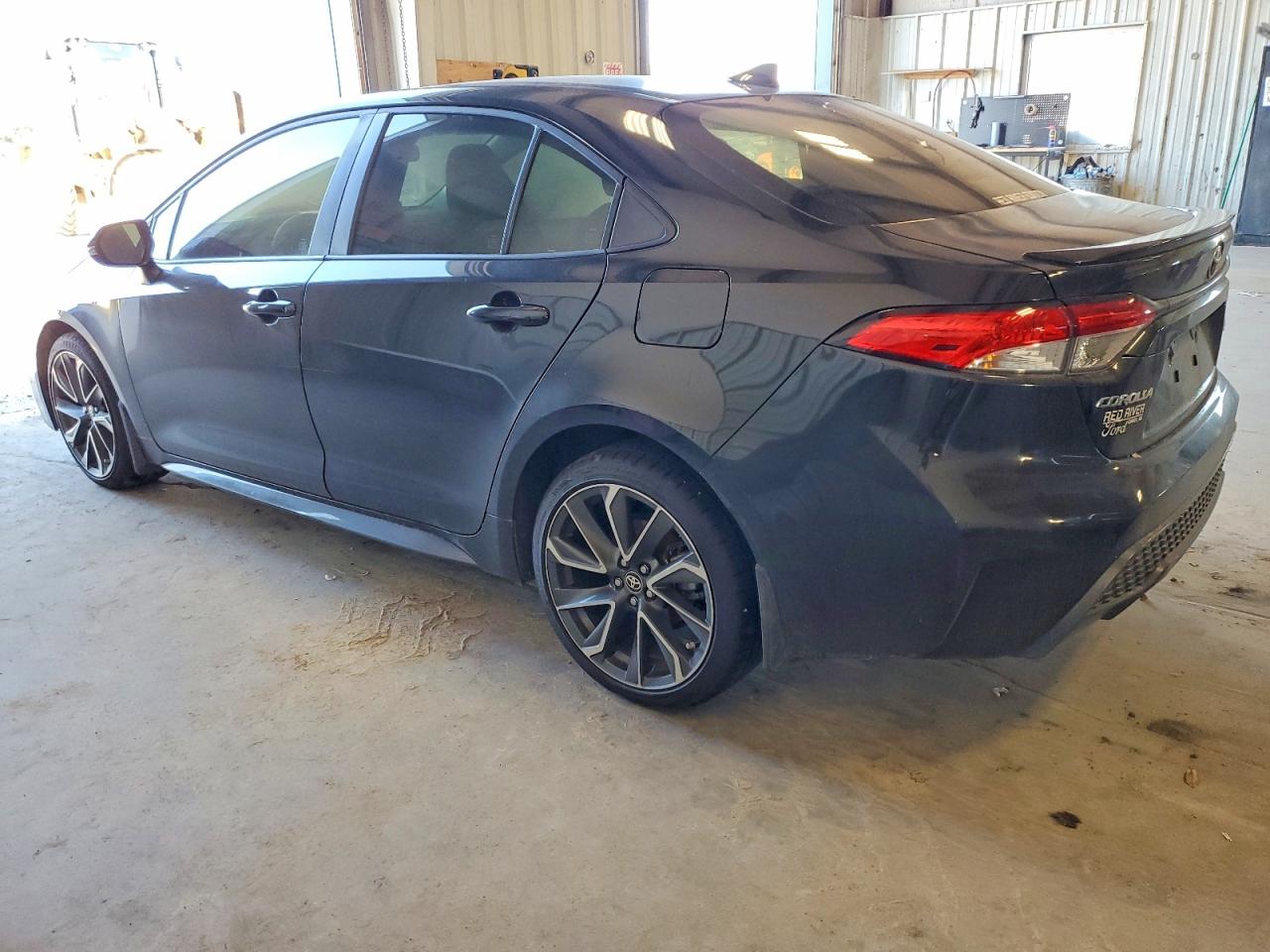2021 TOYOTA COROLLA SE photo 2