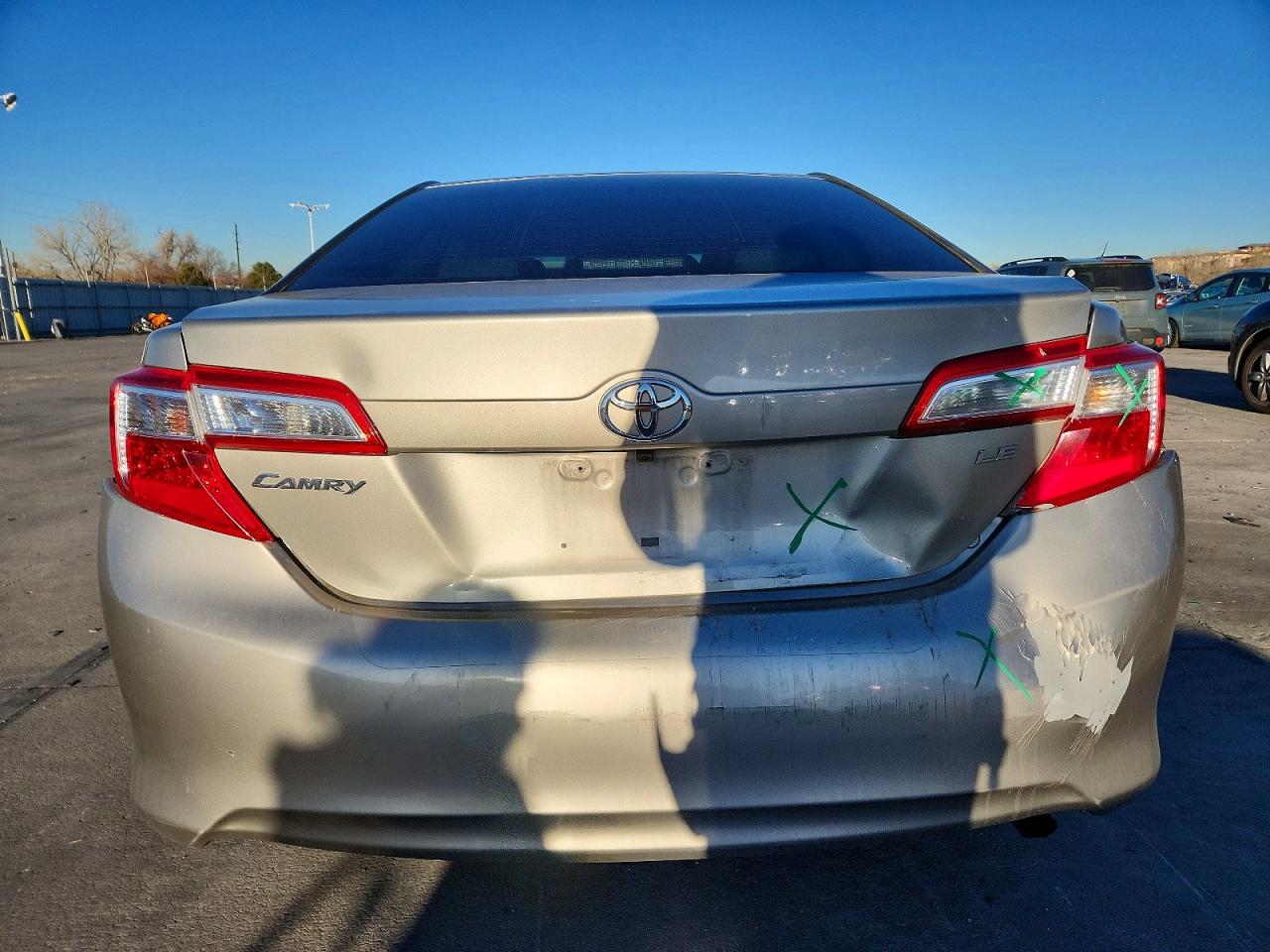 2014 TOYOTA CAMRY L photo 6