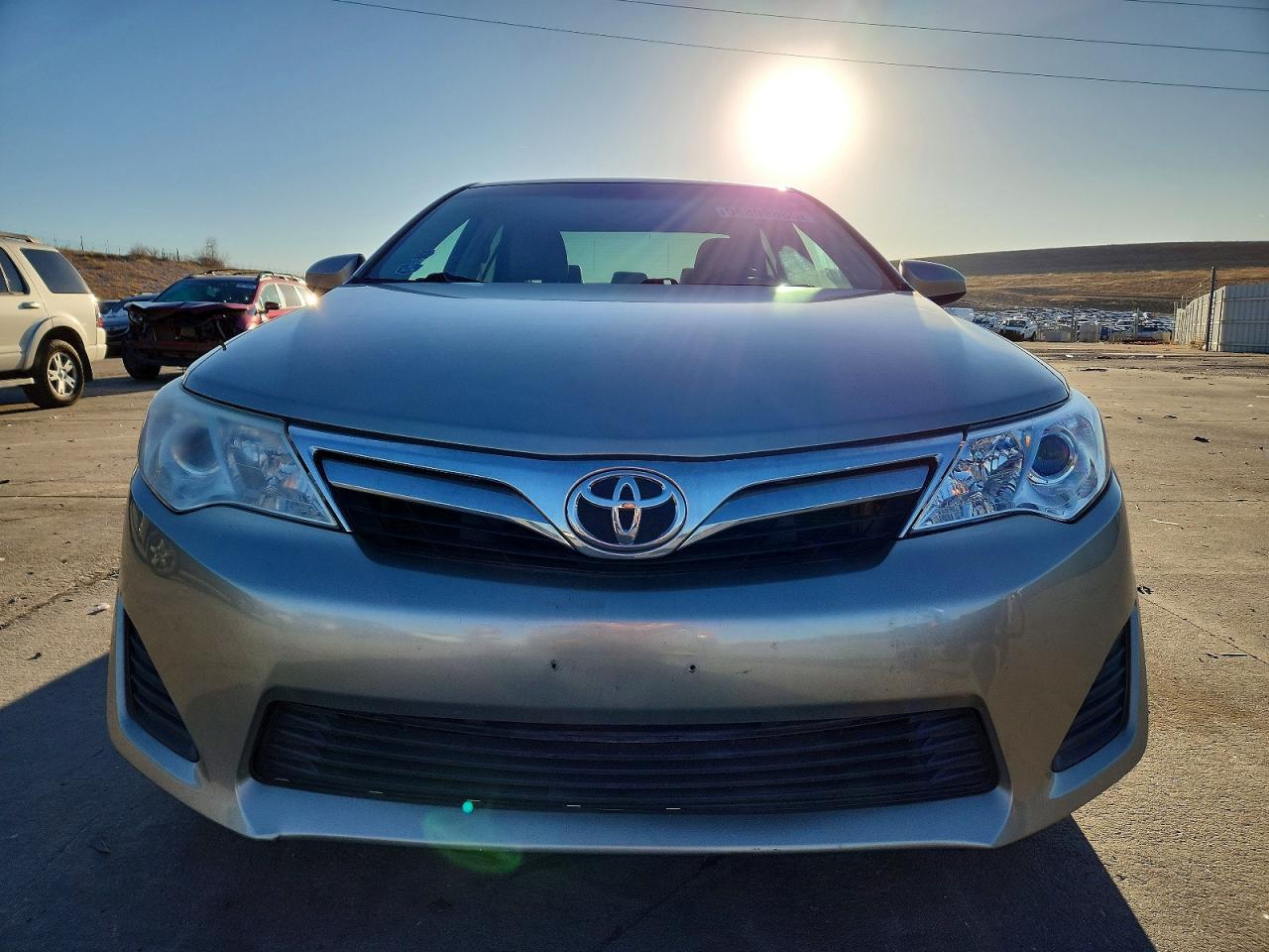 2014 TOYOTA CAMRY L photo 5