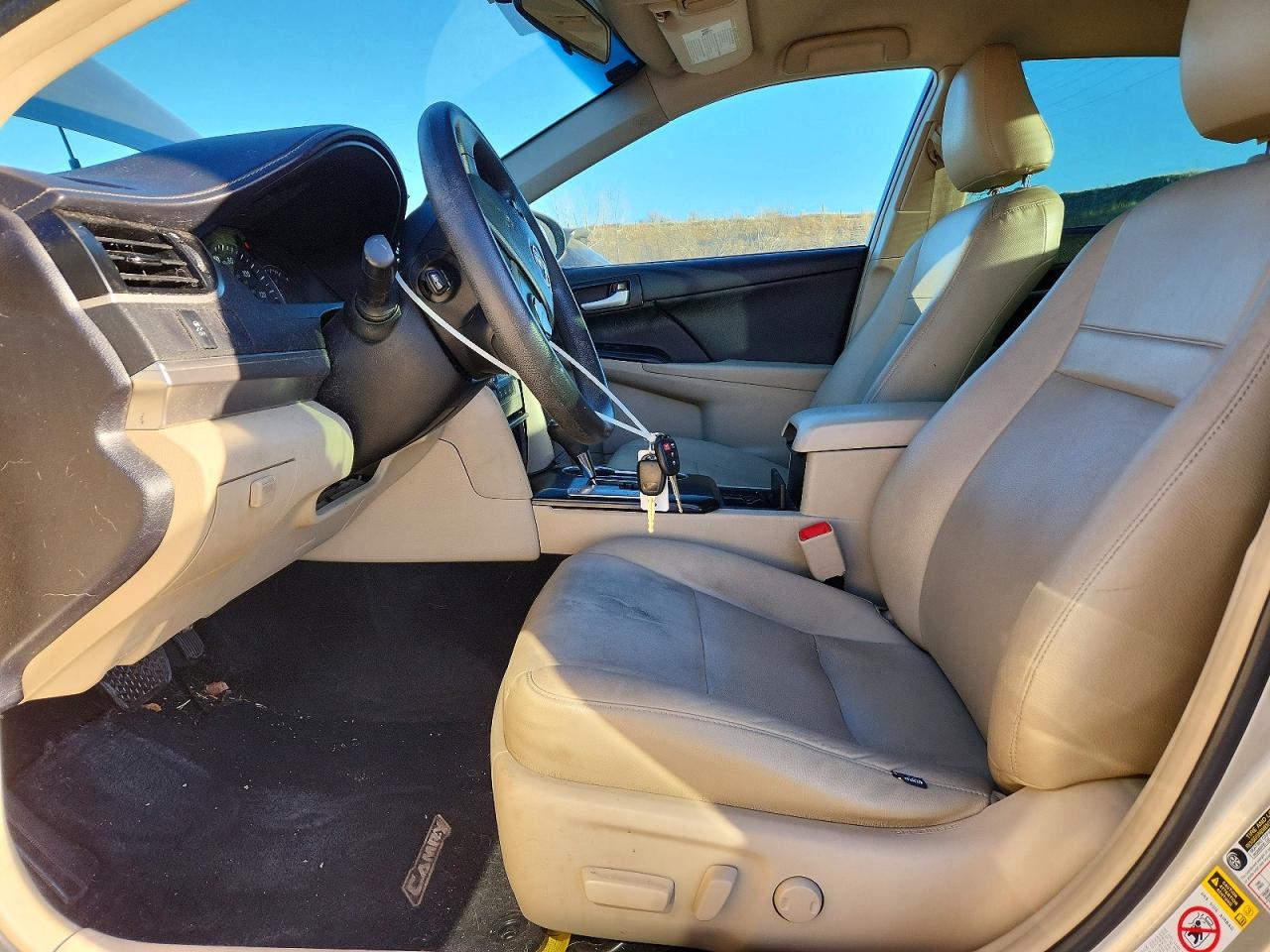 2014 TOYOTA CAMRY L photo 7