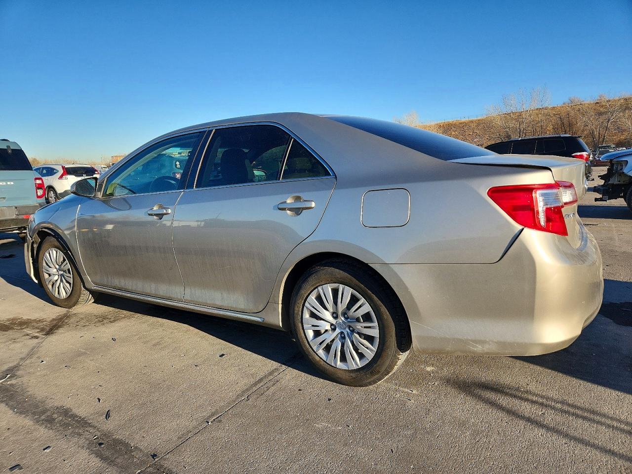 2014 TOYOTA CAMRY L photo 2