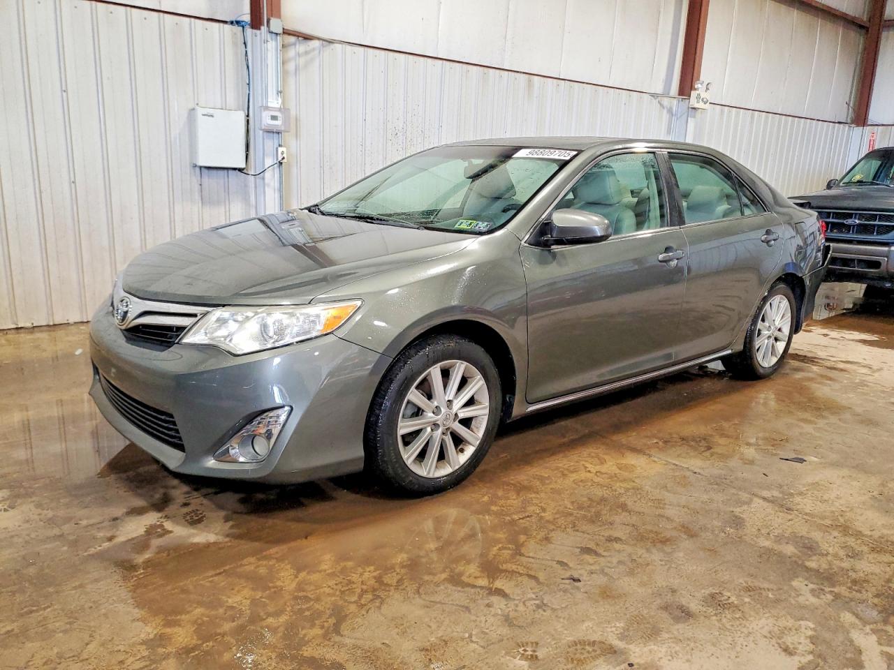 2013 TOYOTA CAMRY