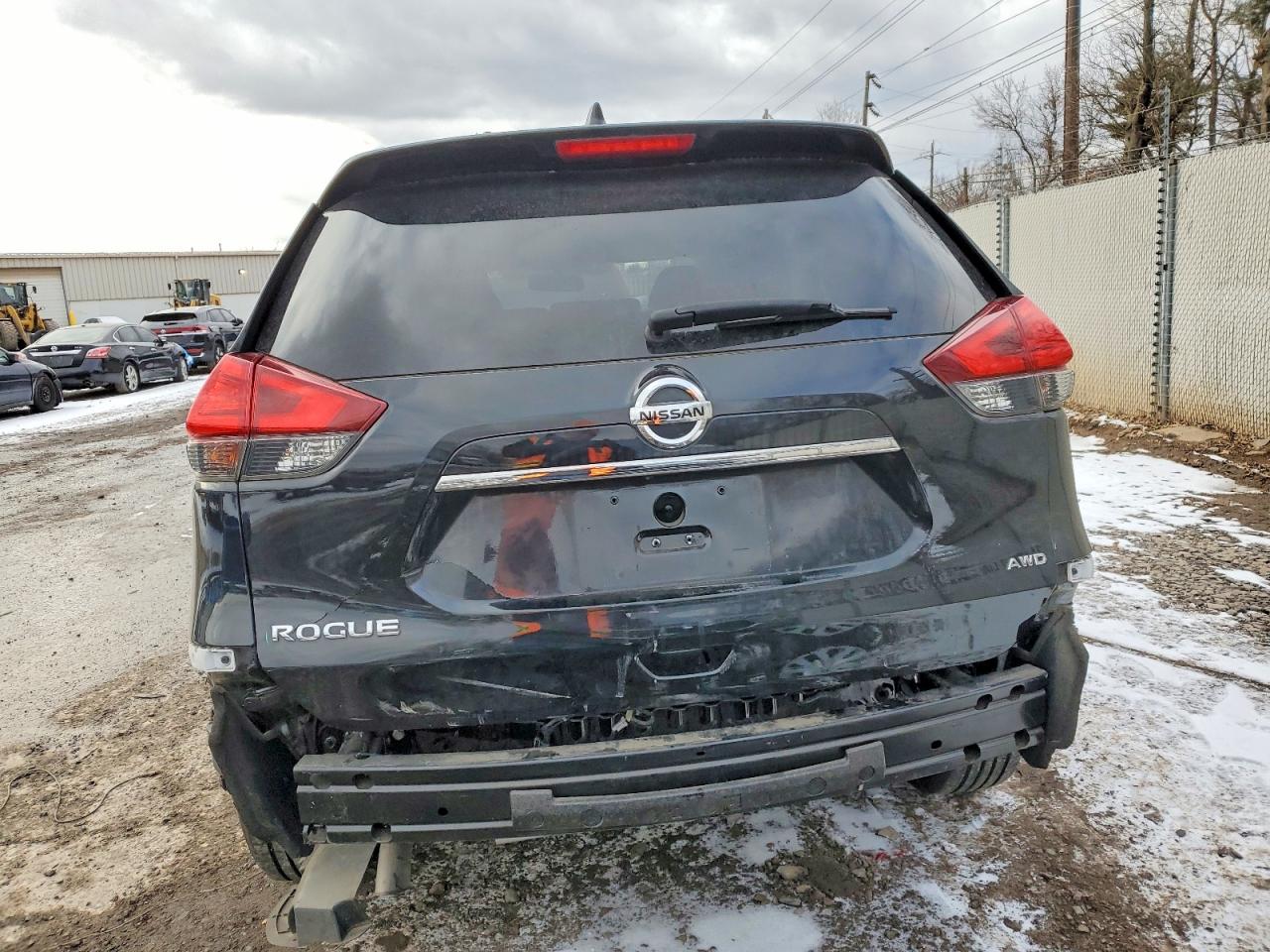 2017 NISSAN ROGUE S photo 6