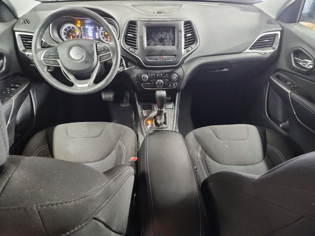 2019 JEEP CHEROKEE LATITUDE photo 8