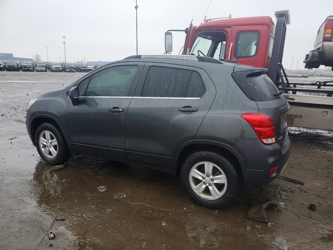 2019 CHEVROLET TRAX 1LT photo 2