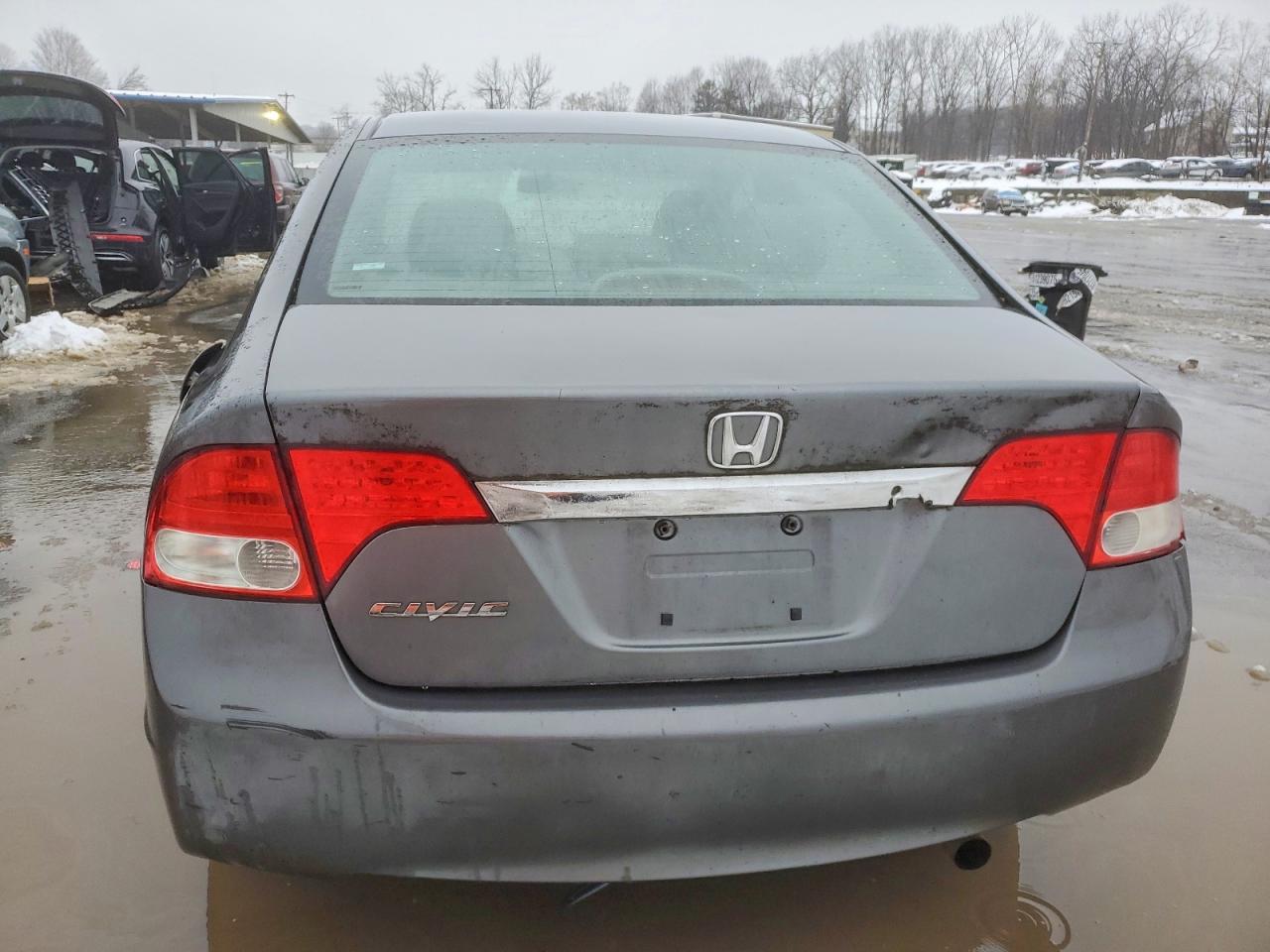 2011 HONDA CIVIC LX photo 6