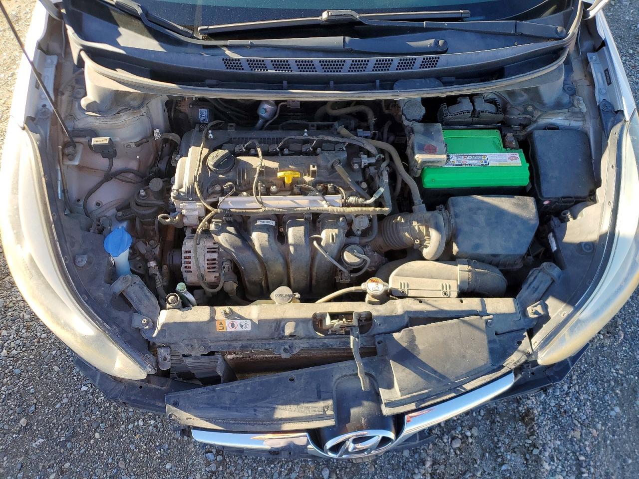 2014 HYUNDAI ELANTRA SE photo 11