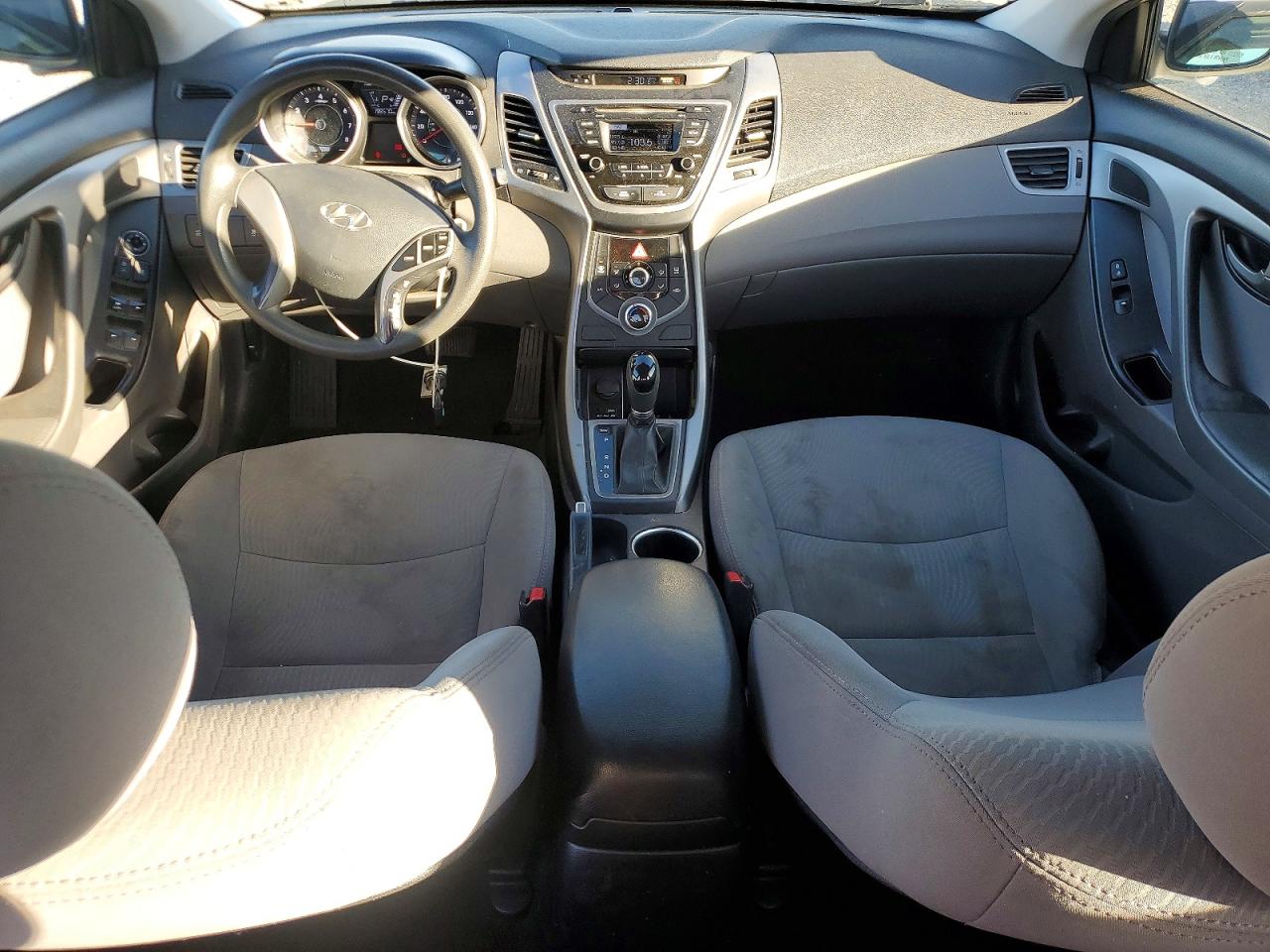 2014 HYUNDAI ELANTRA SE photo 8