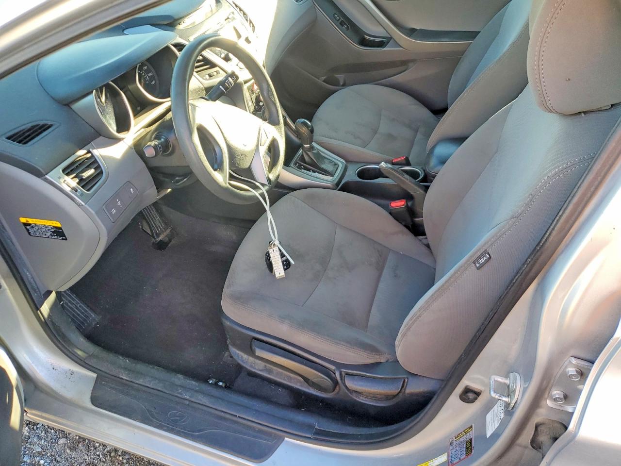 2014 HYUNDAI ELANTRA SE photo 7