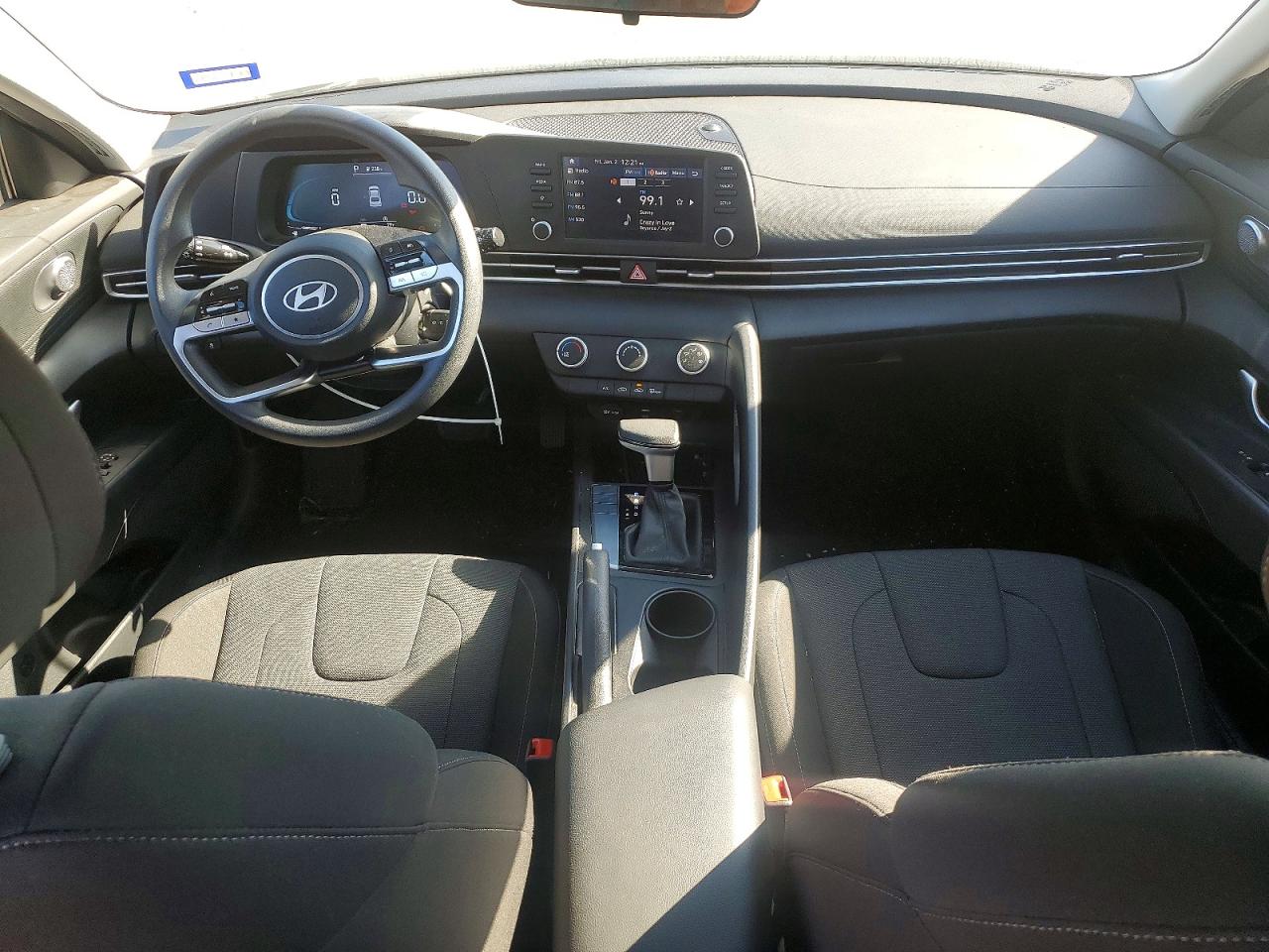 2024 HYUNDAI ELANTRA SE photo 8