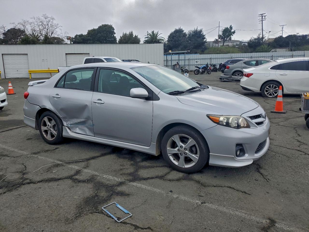 2011 TOYOTA COROLLA BASE photo 4