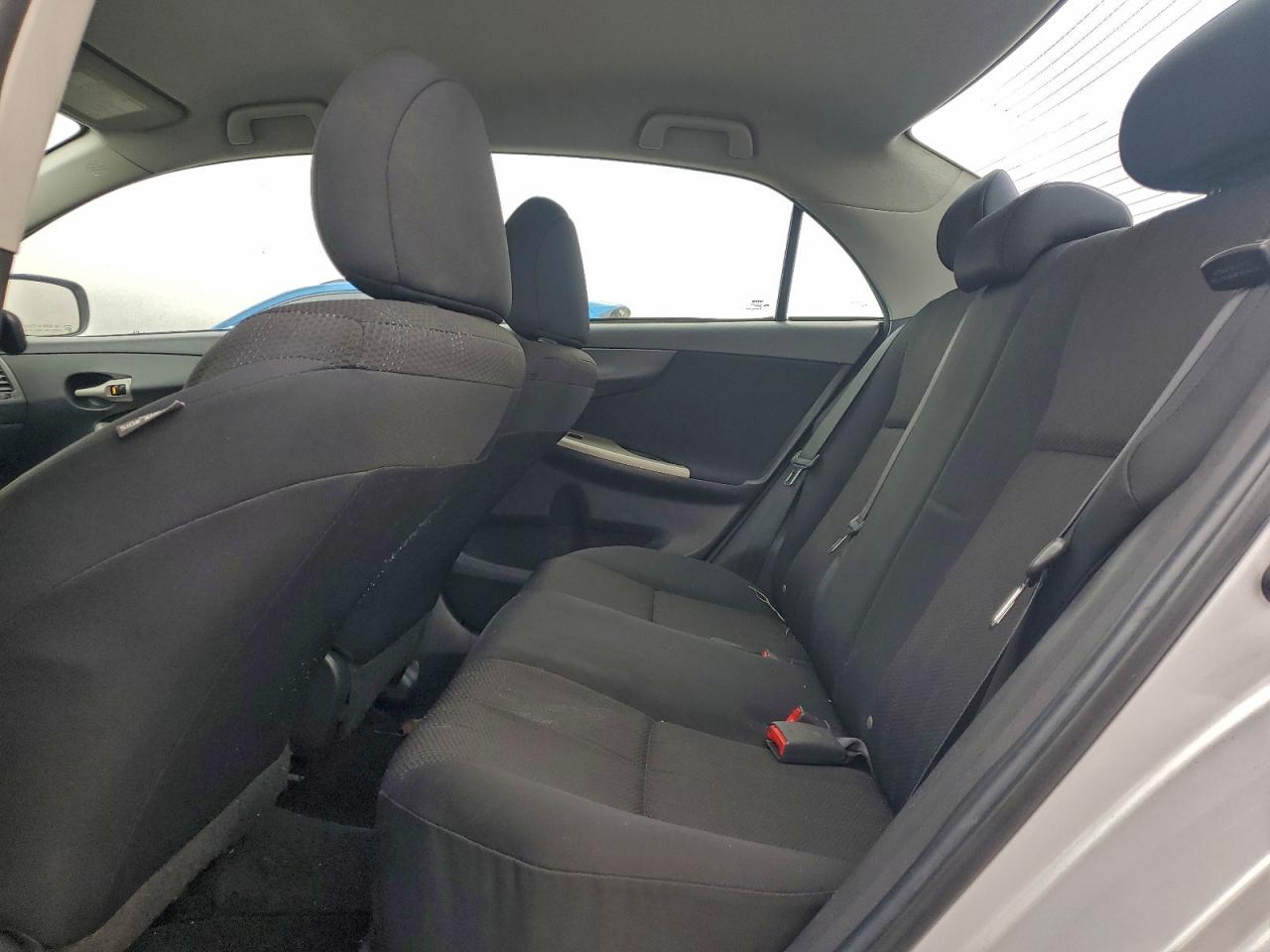 2011 TOYOTA COROLLA BASE photo 10