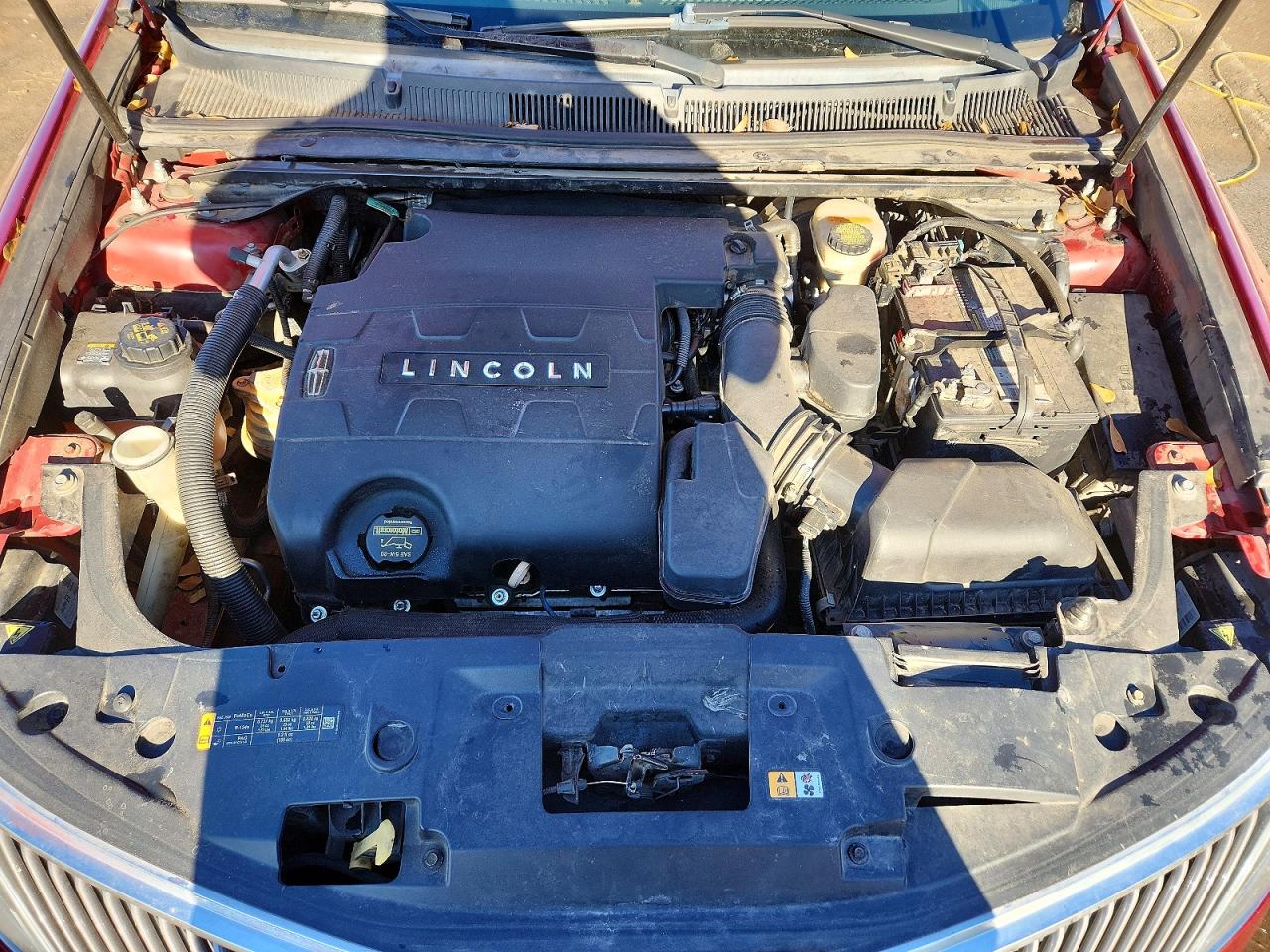 2013 LINCOLN MKS photo 11