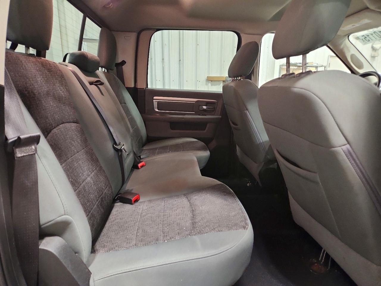 2019 RAM 1500 CLASSIC SLT photo 10
