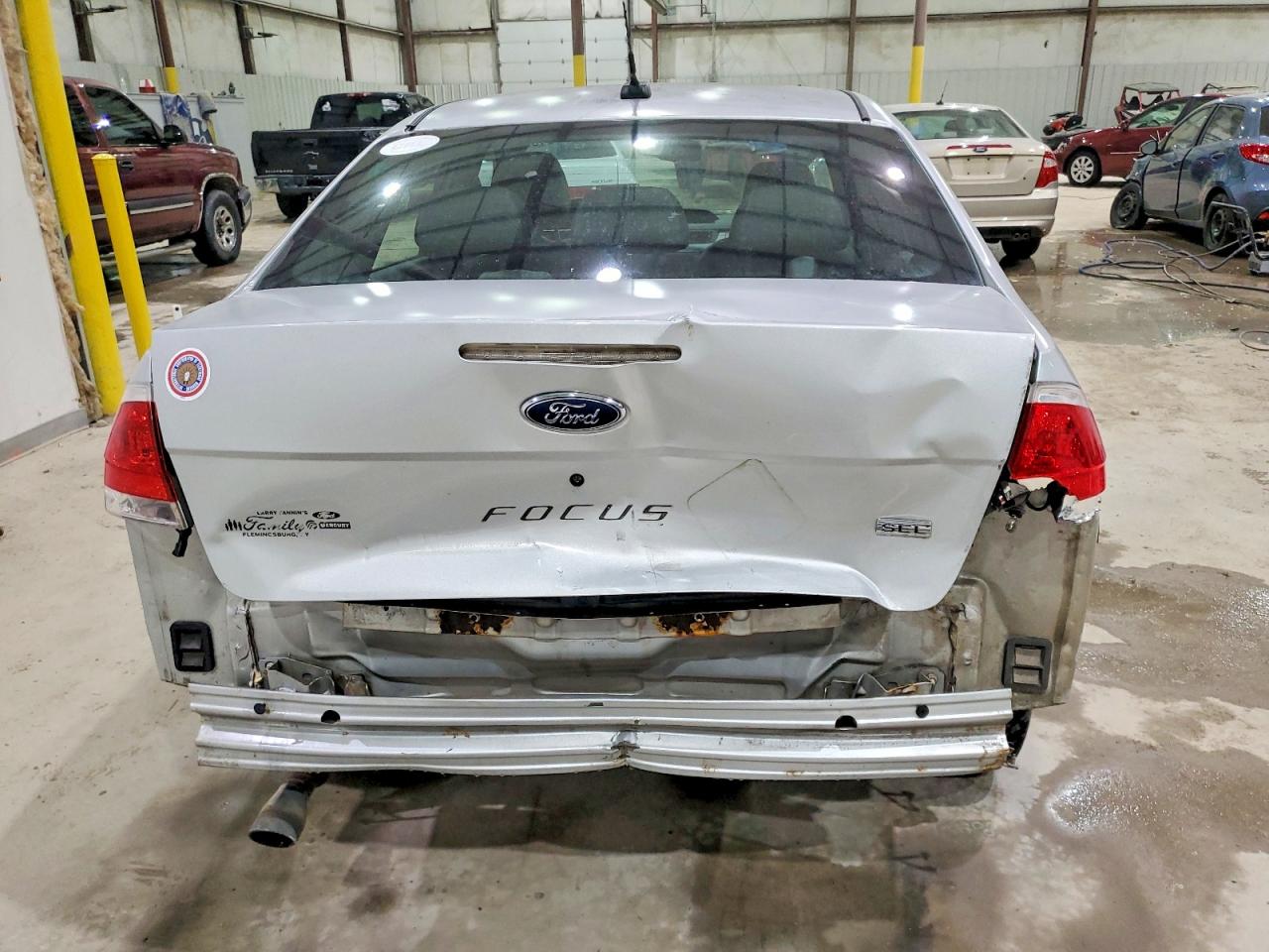 2009 FORD FOCUS SEL photo 6