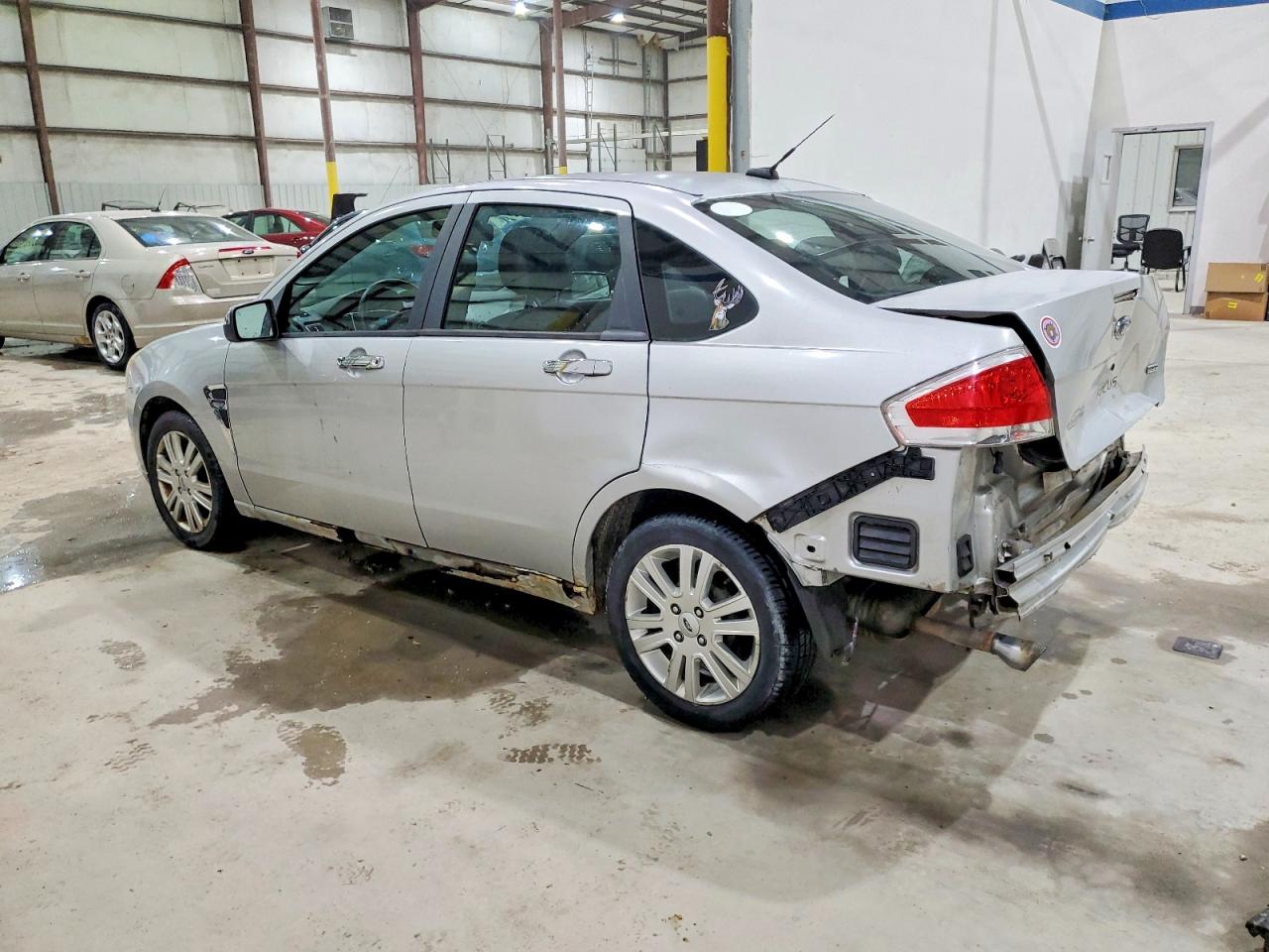 2009 FORD FOCUS SEL photo 2
