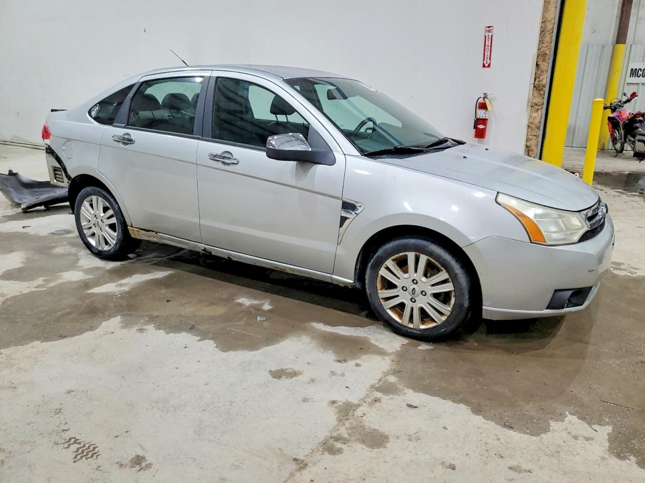 2009 FORD FOCUS SEL photo 4