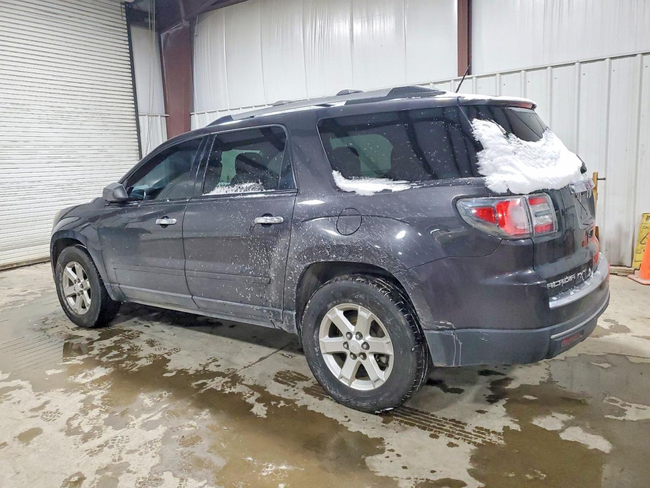 2014 GMC ACADIA SLE photo 2