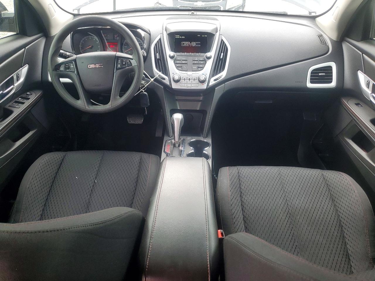 2015 GMC TERRAIN SLE photo 8