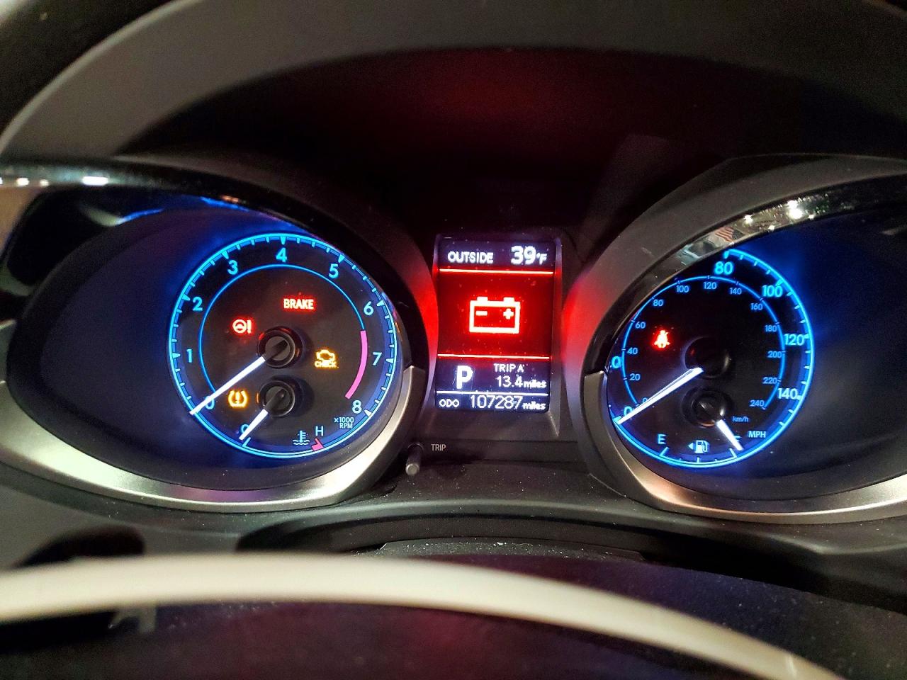 2014 TOYOTA COROLLA L photo 9