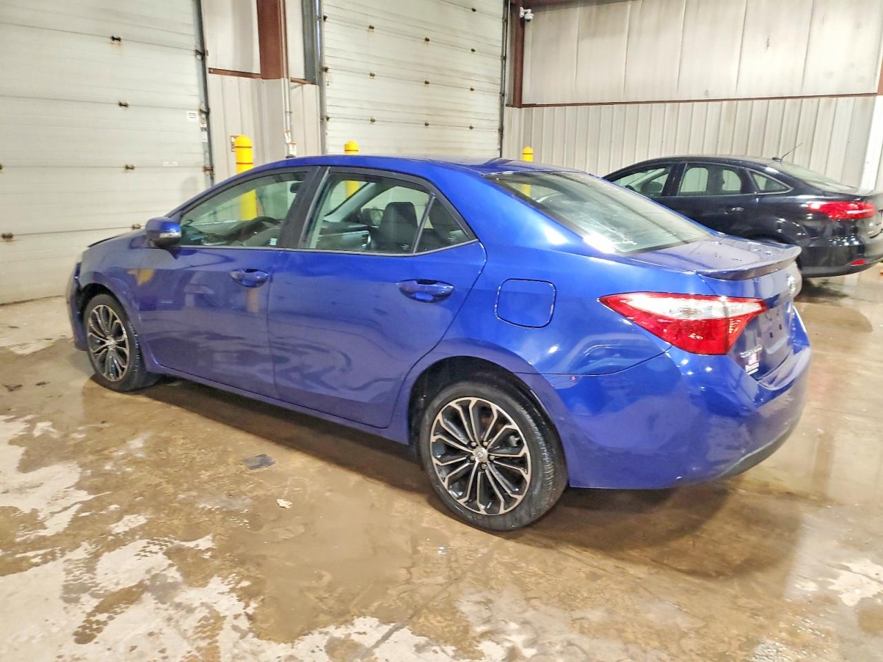 2014 TOYOTA COROLLA L photo 2