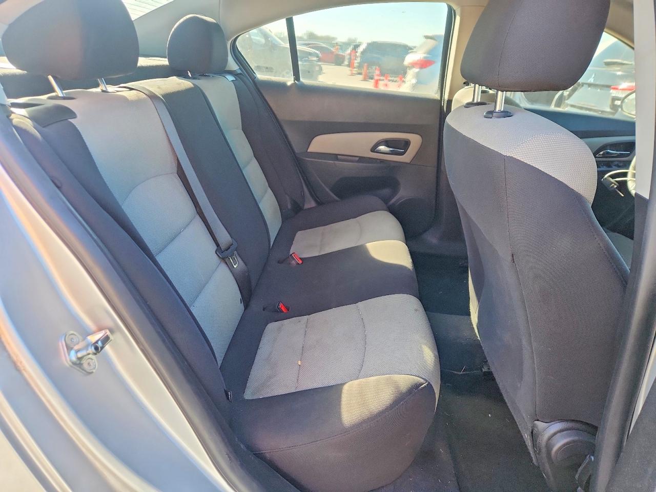 2015 CHEVROLET CRUZE LS photo 10
