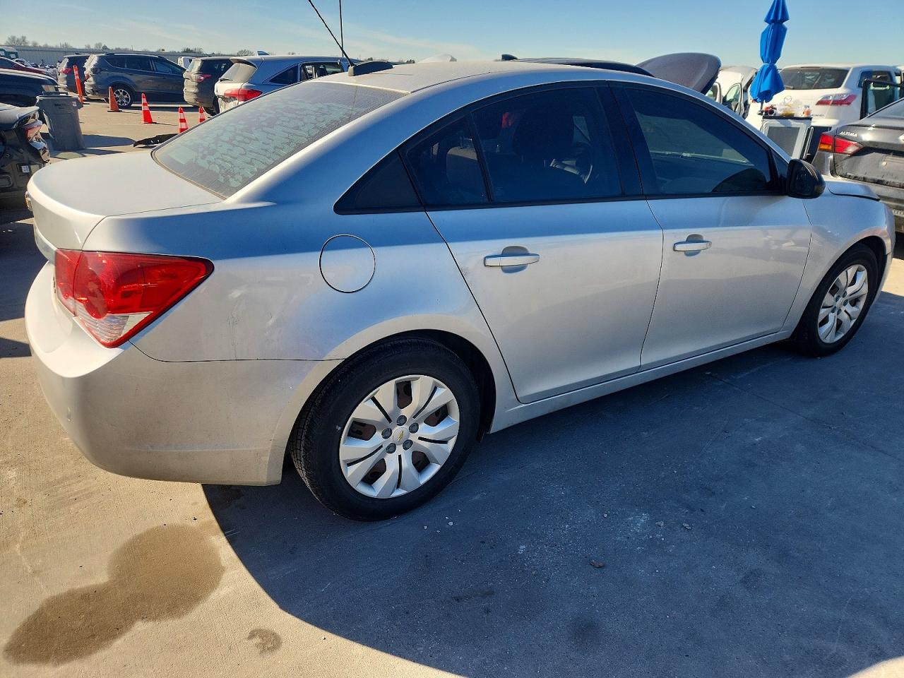 2015 CHEVROLET CRUZE LS photo 3