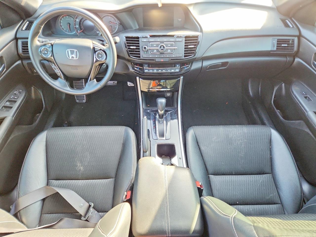 2017 HONDA ACCORD SPORT photo 8
