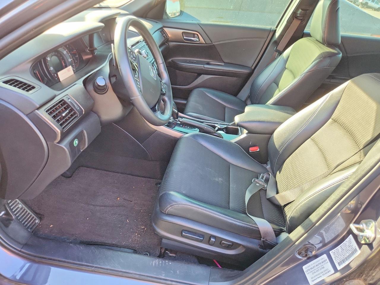 2017 HONDA ACCORD SPORT photo 7