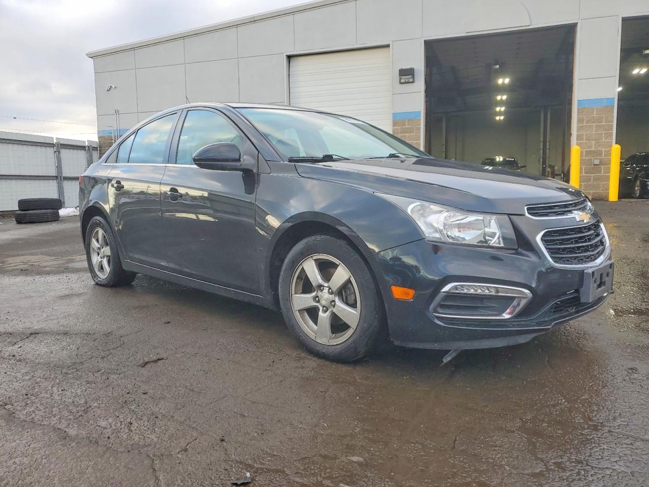 2016 CHEVROLET CRUZE LIMITED LT photo 4