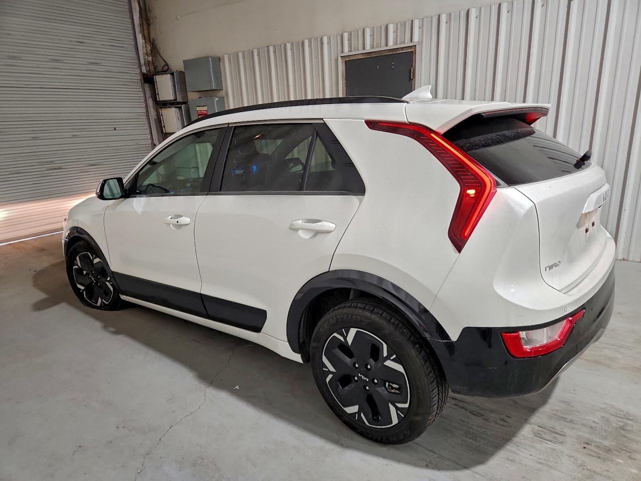 2024 KIA NIRO WIND photo 2
