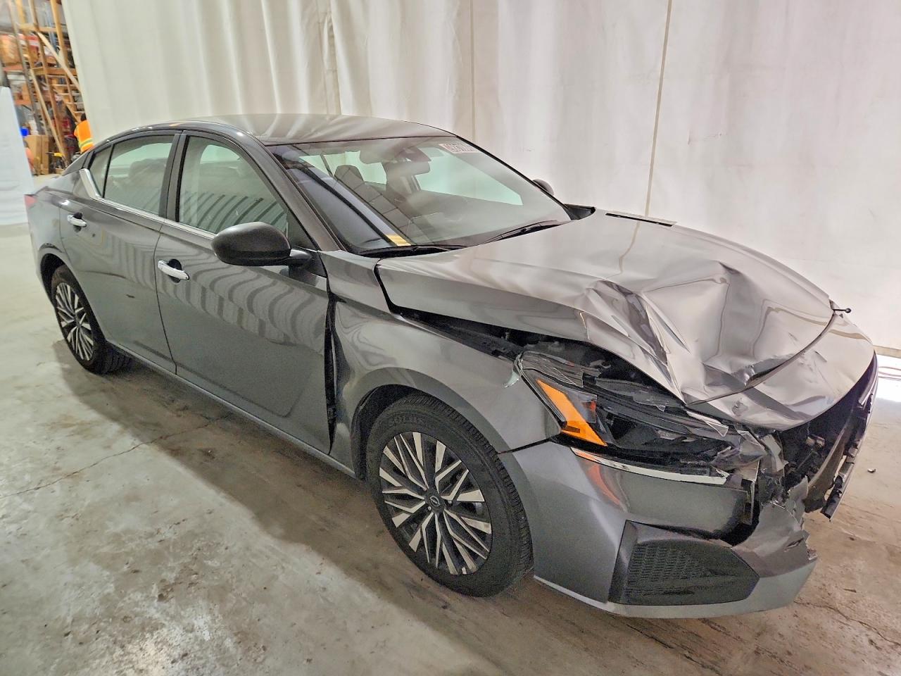 2025 NISSAN ALTIMA SV photo 4