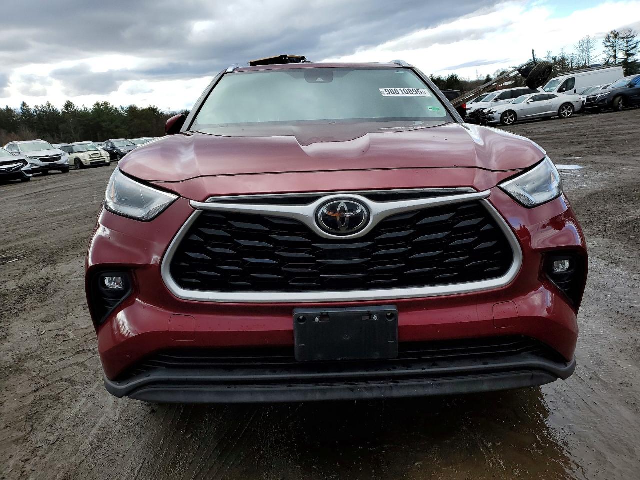 2021 TOYOTA HIGHLANDER XLE photo 5
