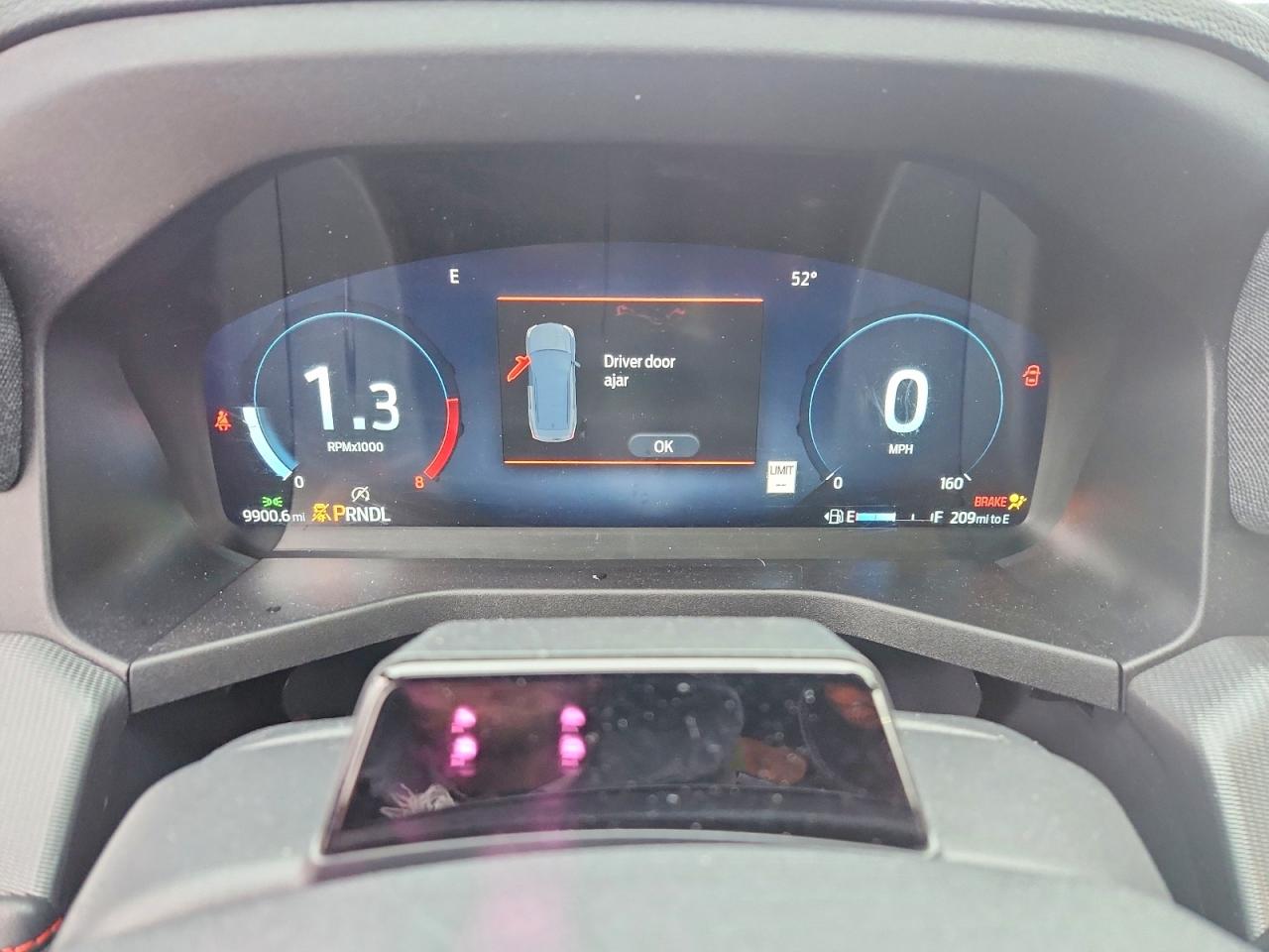 2025 FORD EXPLORER ST-LINE photo 9