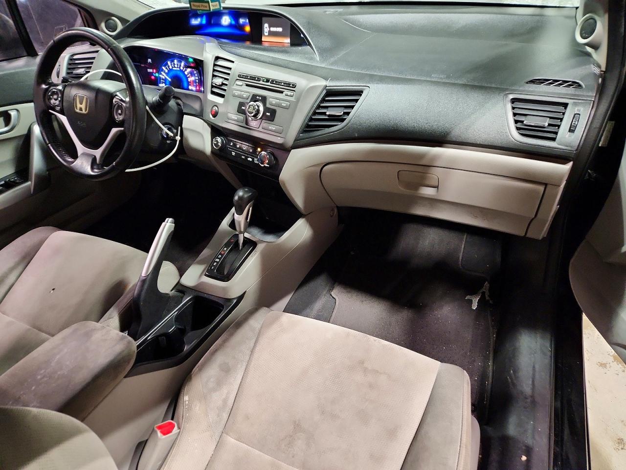 2012 HONDA CIVIC LX photo 8