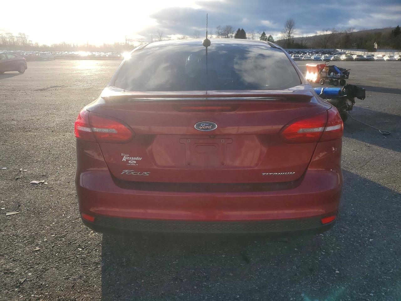 2017 FORD FOCUS TITANIUM photo 6