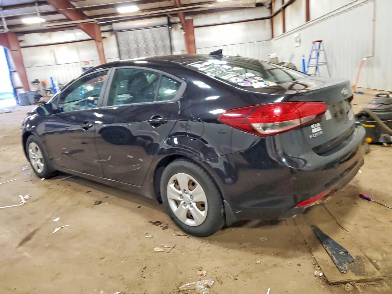 2018 KIA FORTE LX photo 2