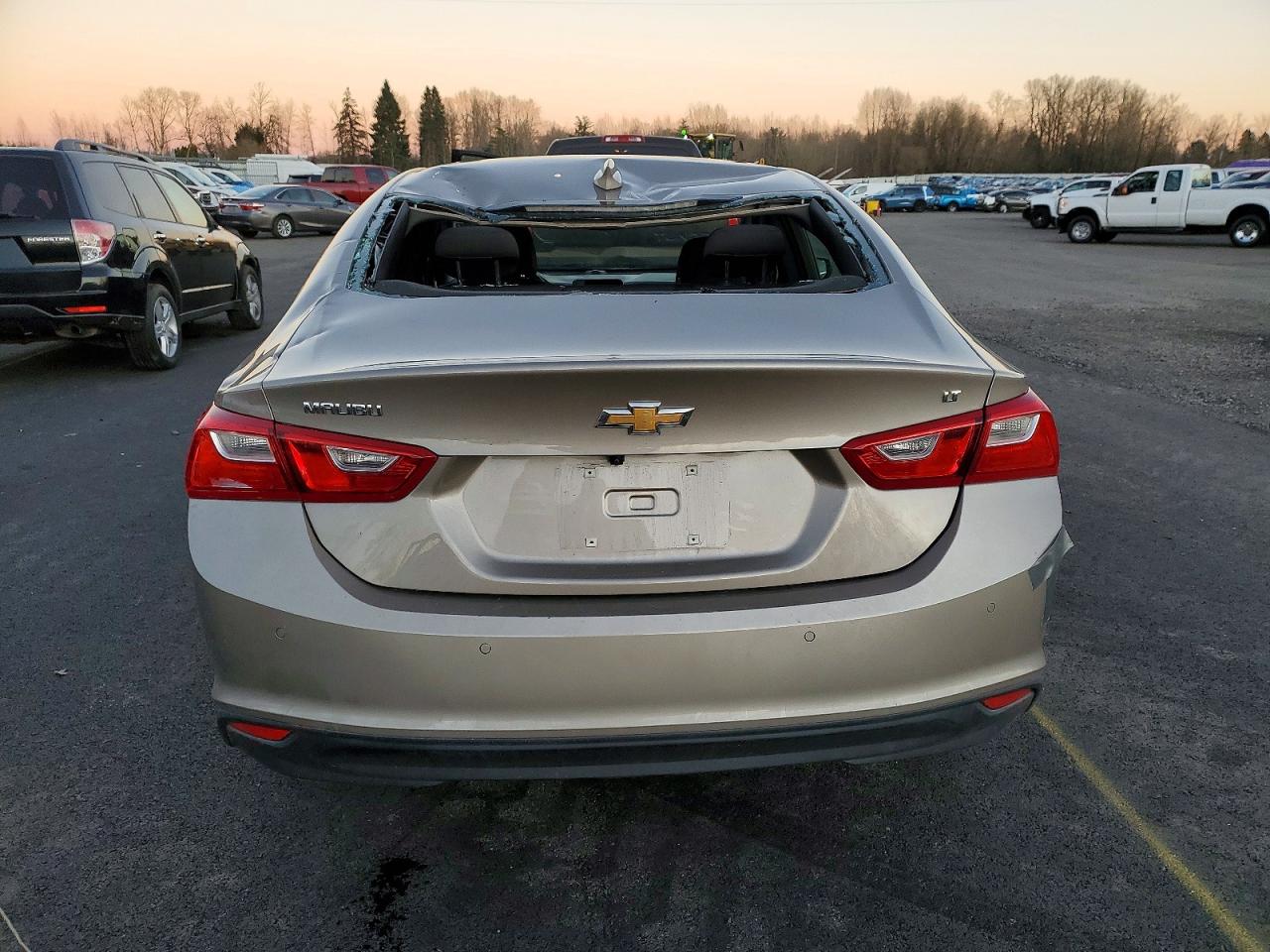 2024 CHEVROLET MALIBU LT photo 11
