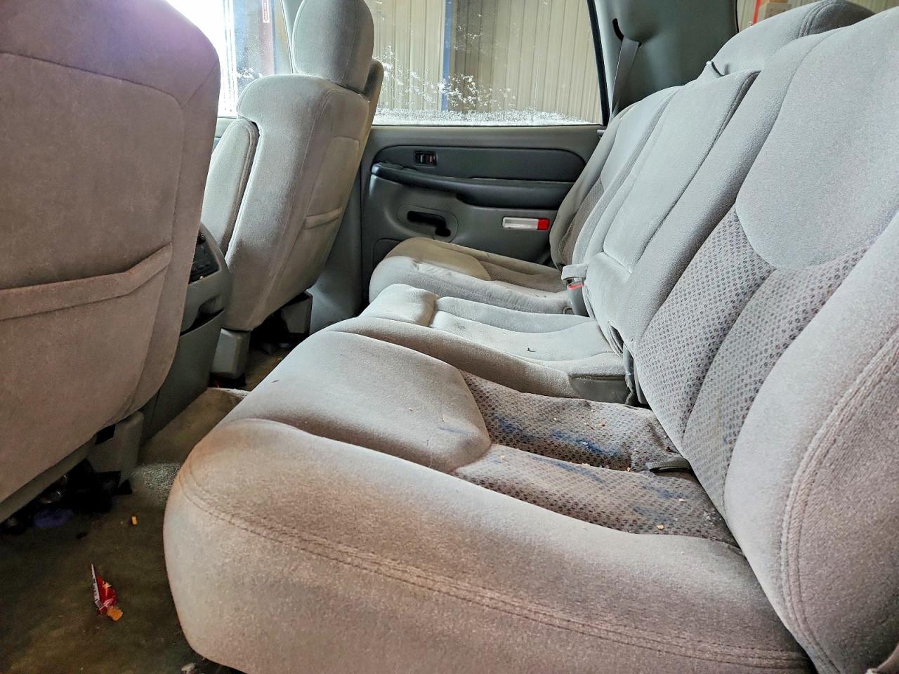 2003 CHEVROLET TAHOE photo 10