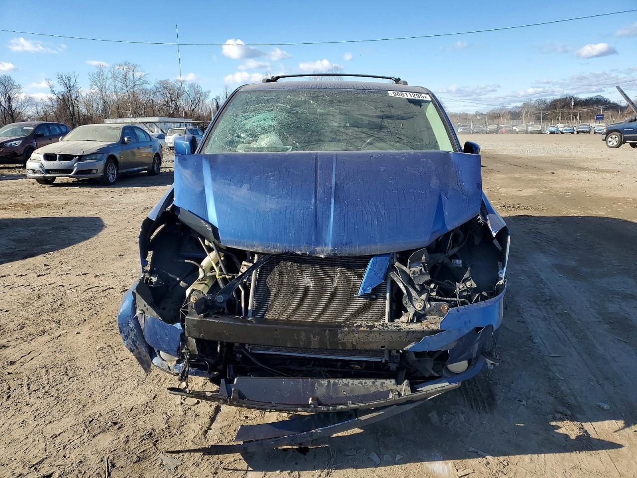 2010 DODGE GRAND CARAVAN SXT photo 5