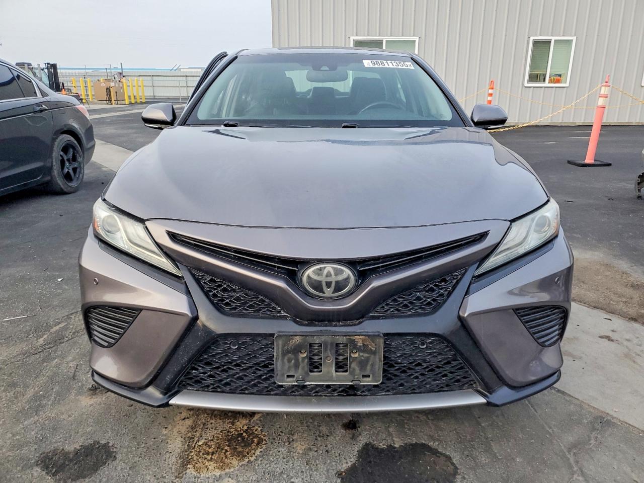 2018 TOYOTA CAMRY XSE photo 5