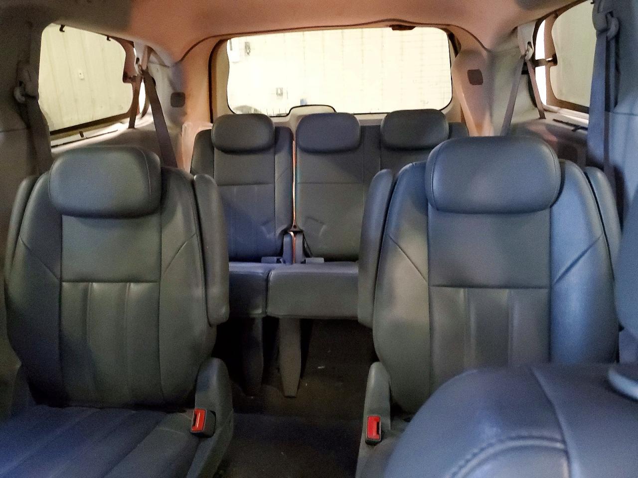 2008 CHRYSLER TOWN & COUNTRY TOURING photo 10