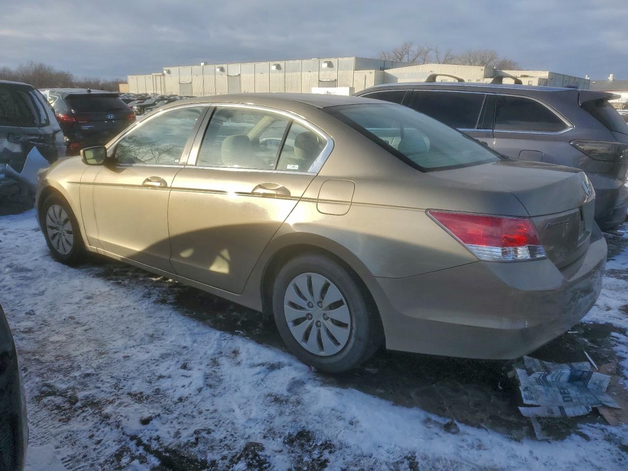 2009 HONDA ACCORD LX photo 2