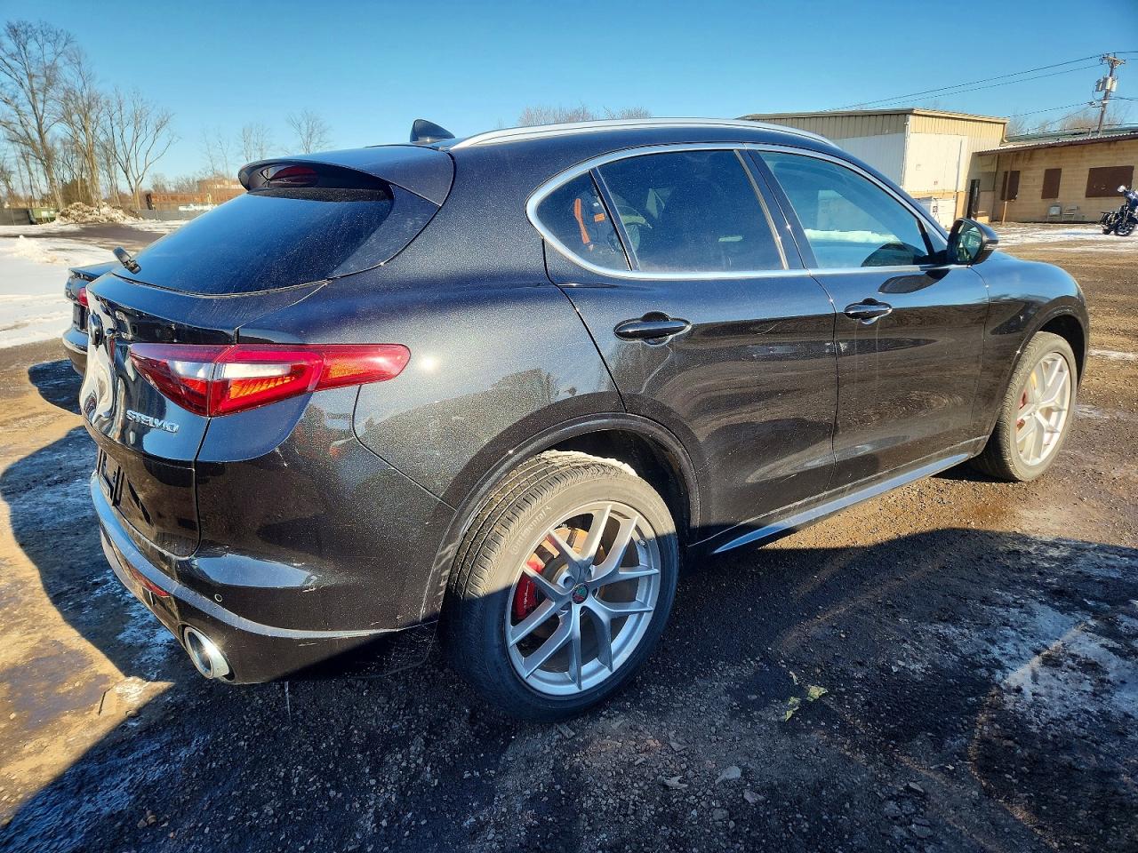 2021 ALFA ROMEO STELVIO TI photo 3