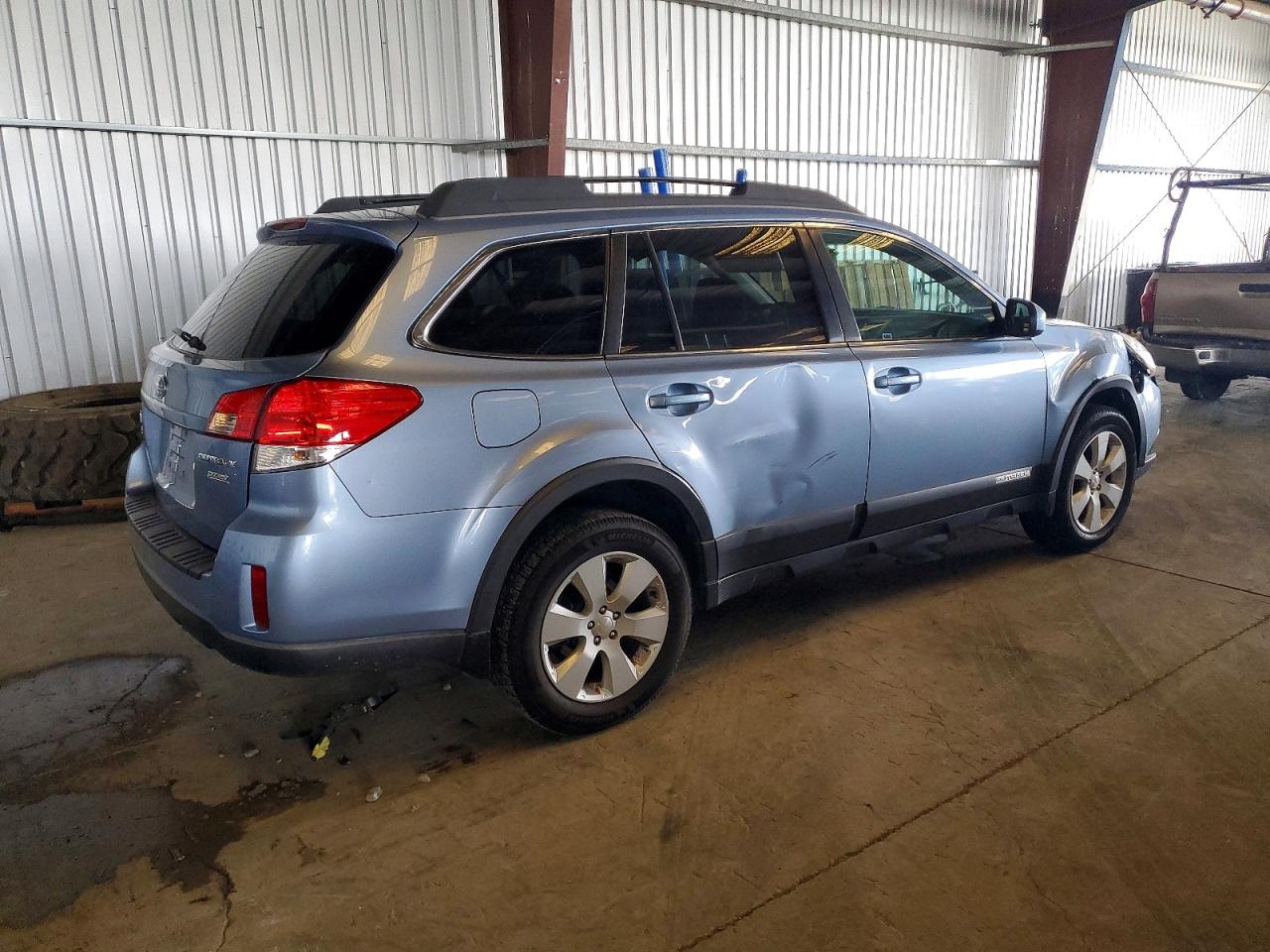 2011 SUBARU OUTBACK 2.5I PREMIUM photo 3