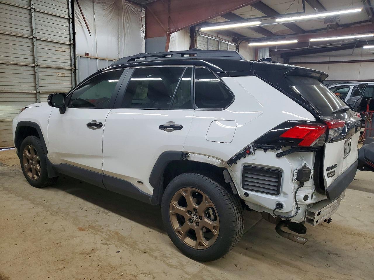 2024 TOYOTA RAV4 photo 2