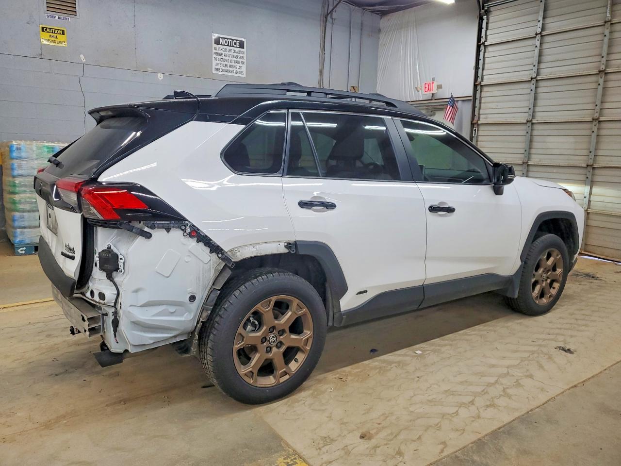 2024 TOYOTA RAV4 photo 3