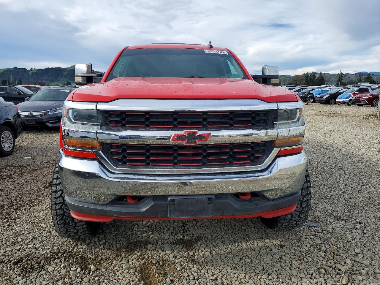 2018 CHEVROLET SILVERADO C1500 LT photo 9